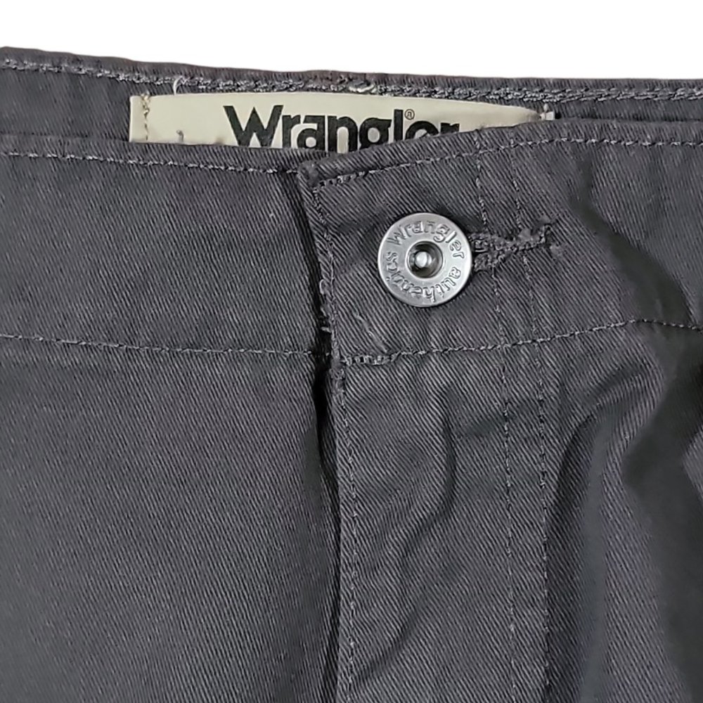 Wrangler Authentics Men's Premium Relaxed Fit Straight Leg Cargo Pant Sz 36X34 - Picture 2 of 11